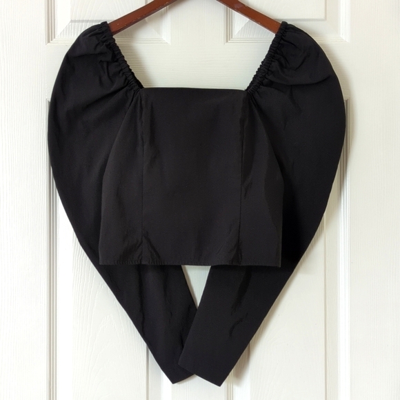 Levi's Junie Long Mutton Sleeve Square Neck Cropped Slim Fit Blouse Black XS - Picture 1 of 11